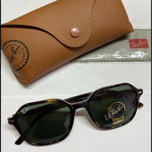 Brand New Ray-Ban Sunglasses.